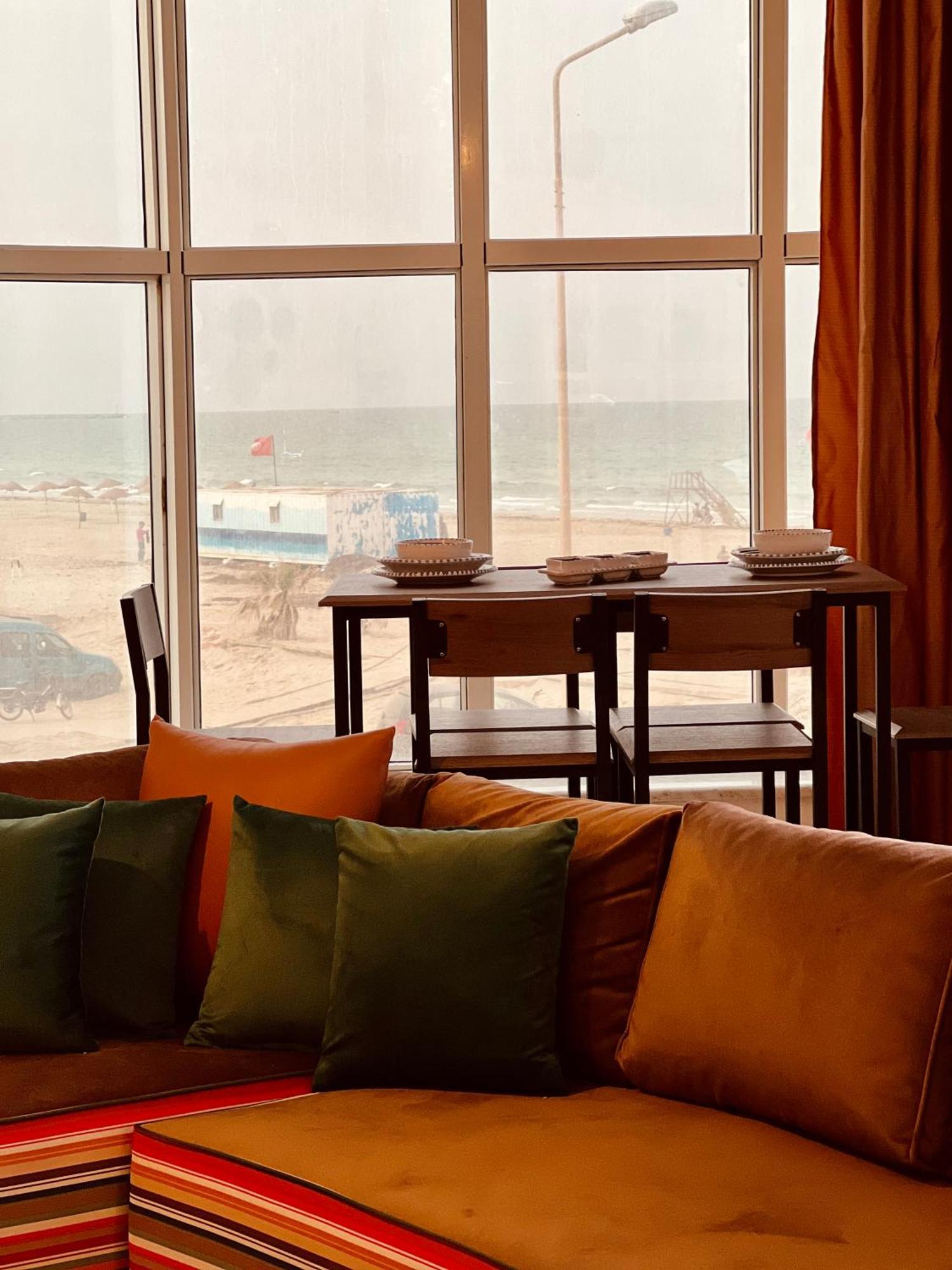 Appartement Vue De Mer Pied Dans L'Eau Gabès Exterior foto